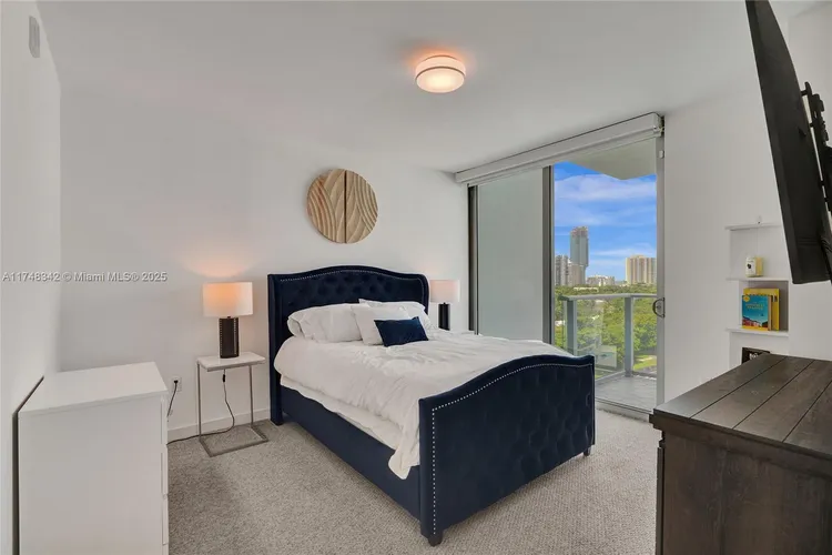 Le Parc at Brickell #902 image #7