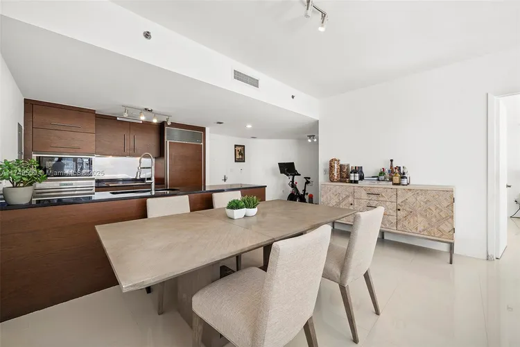 Icon Brickell I #4309 image #10