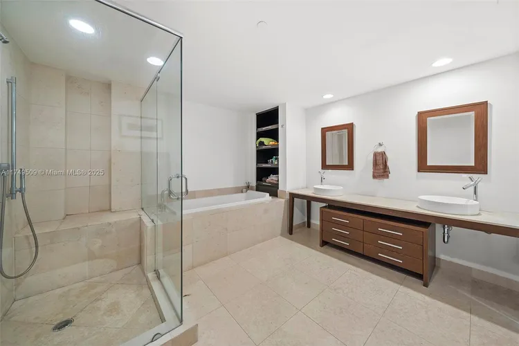 Icon Brickell I #4309 image #18