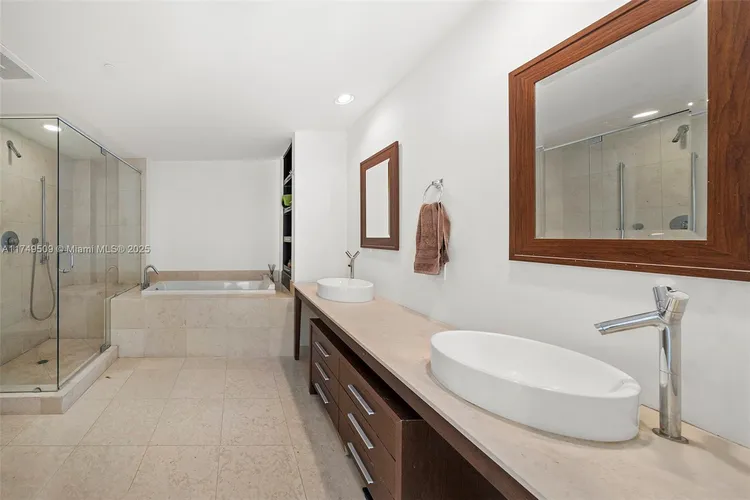 Icon Brickell I #4309 image #19