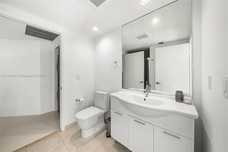 Icon Brickell I #4309 image #24