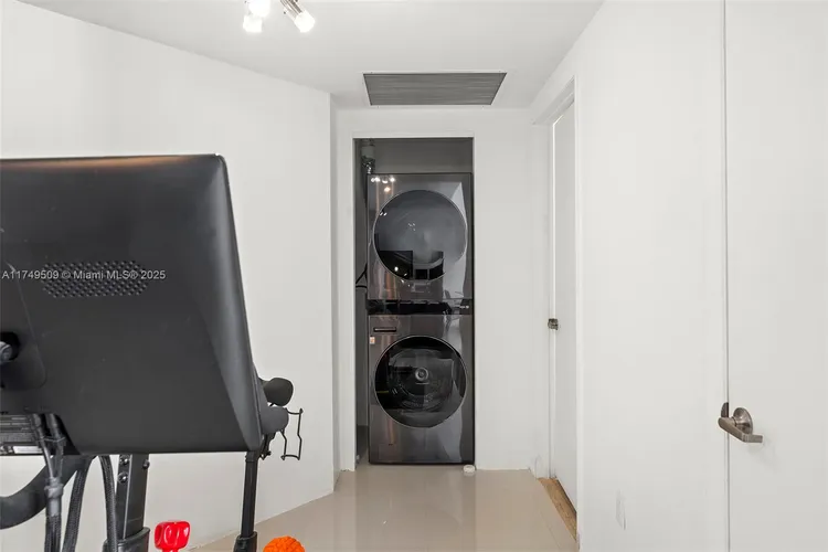 Icon Brickell I #4309 image #26
