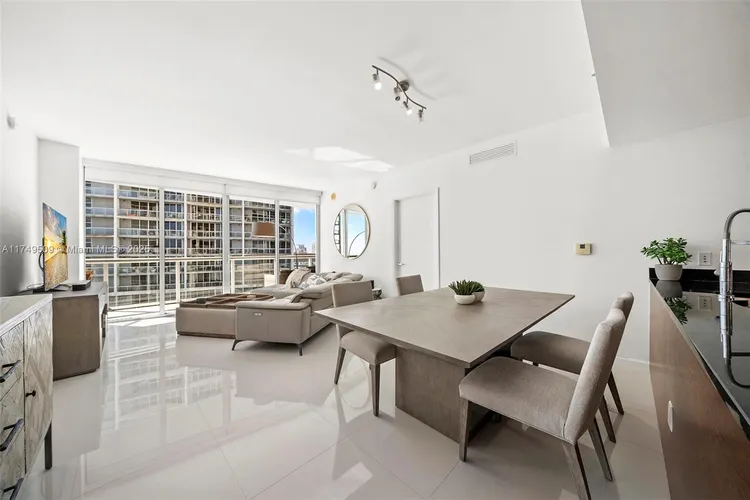 Icon Brickell I #4309 image #8