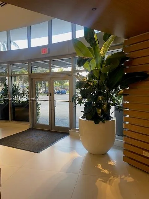 Midtown 4 #H3005 image #17