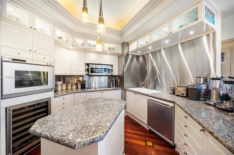 The Gables Club #10H image #10