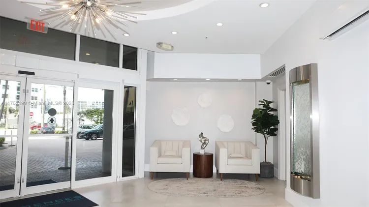 The Residences On Hollywood Beach #545 image #16