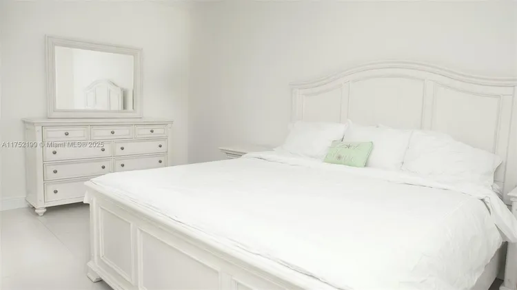 The Residences On Hollywood Beach #545 image #9