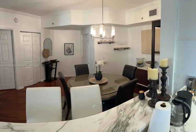 Porto Bellagio #4105 image #11