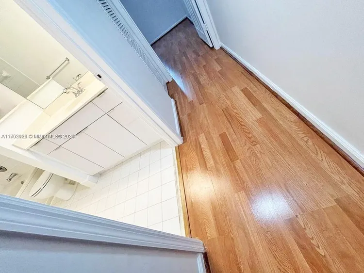 Porto Bellagio #4105 image #28