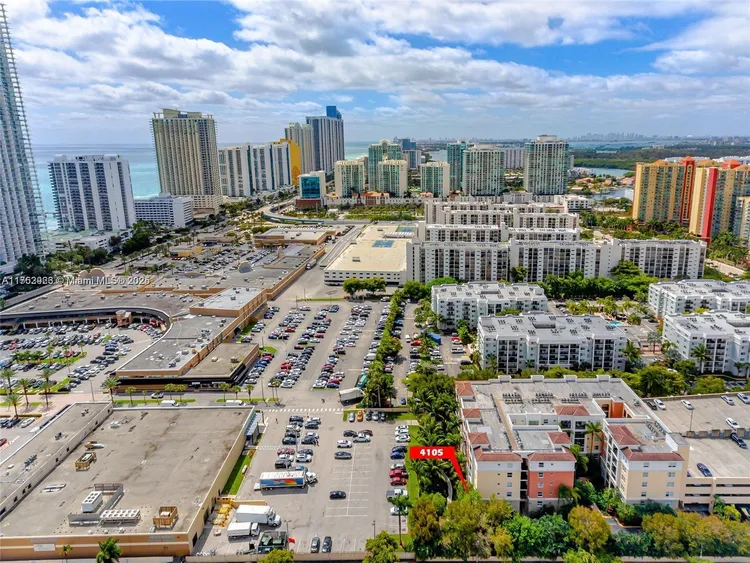 Porto Bellagio #4105 image #38