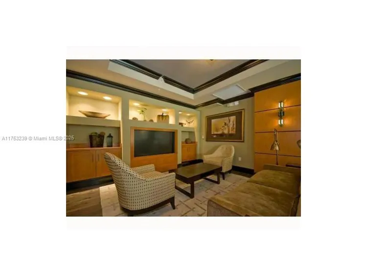 Alaqua #624 image #10