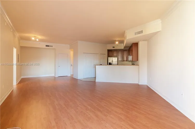 Alaqua #624 image #13