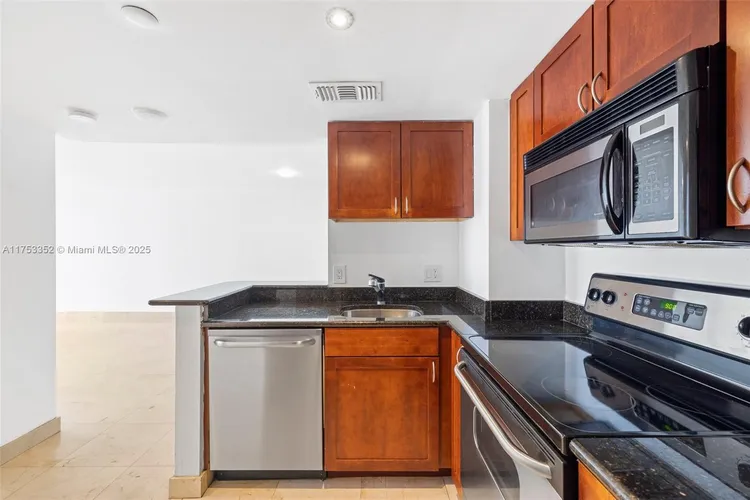 Isola #1510 image #17