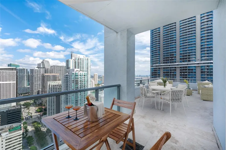 Avenue 1060 Brickell #4203 image #11