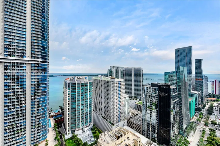 Avenue 1060 Brickell #4203 image #15