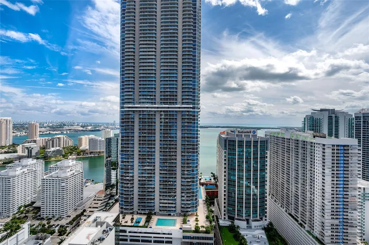 Avenue 1060 Brickell #4203 image #22