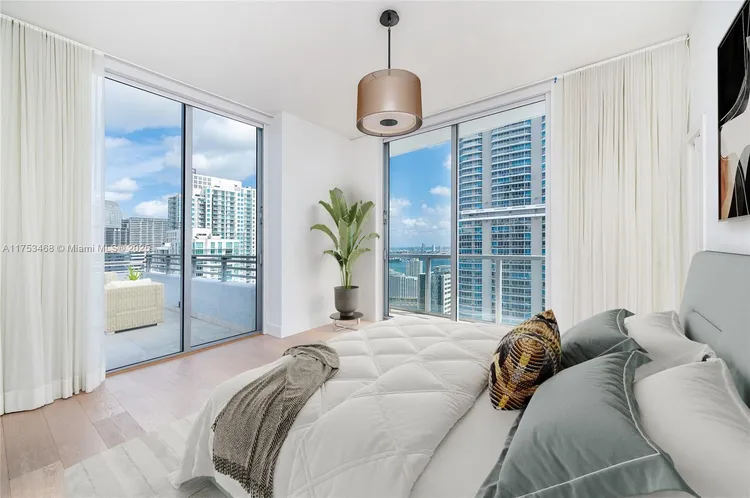 Avenue 1060 Brickell #4203 image #27