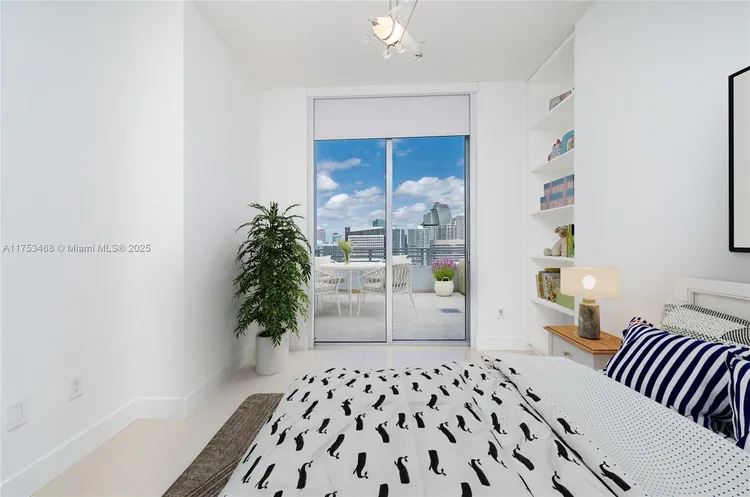 Avenue 1060 Brickell #4203 image #35