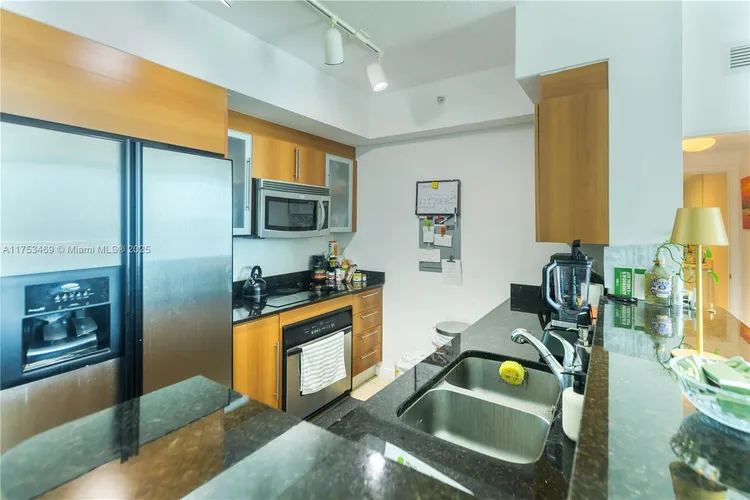 One Miami #3817 image #11