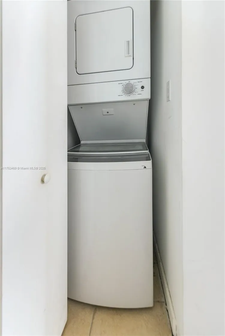 One Miami #3817 image #16