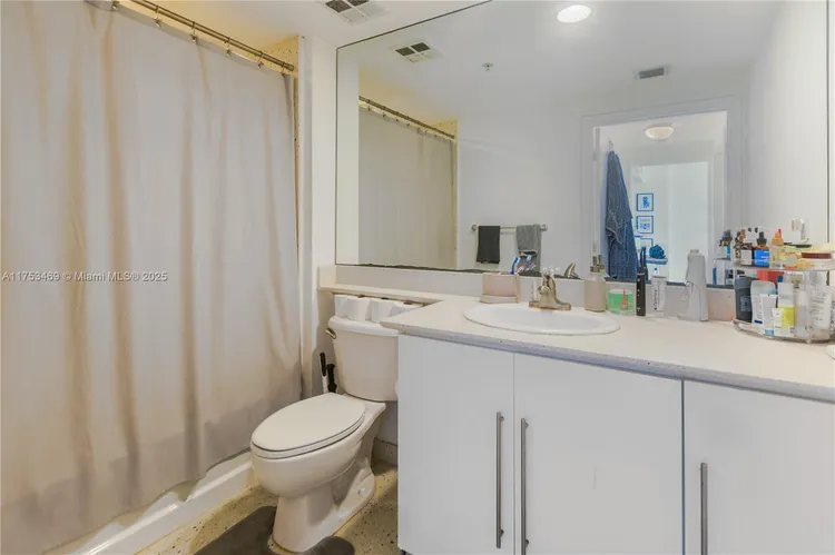 One Miami #3817 image #17