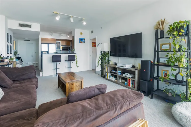 One Miami #3817 image #8