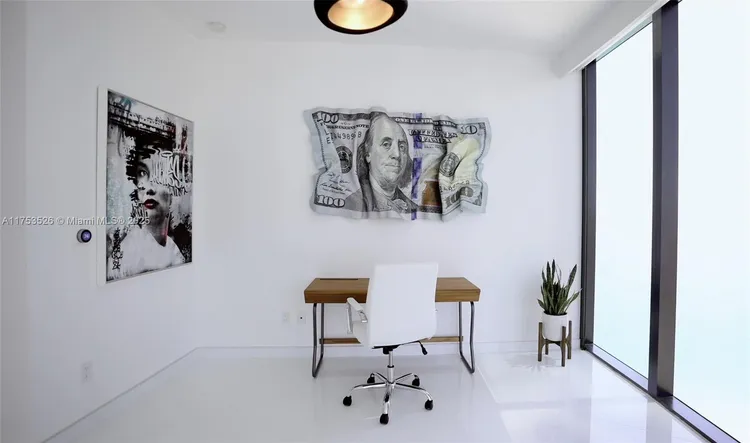 Porsche Design Tower #3601 image #13