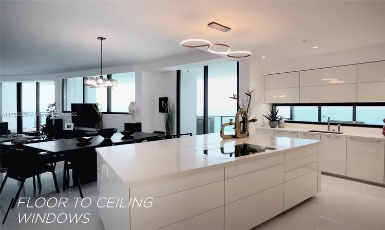 Porsche Design Tower #3601 image #6