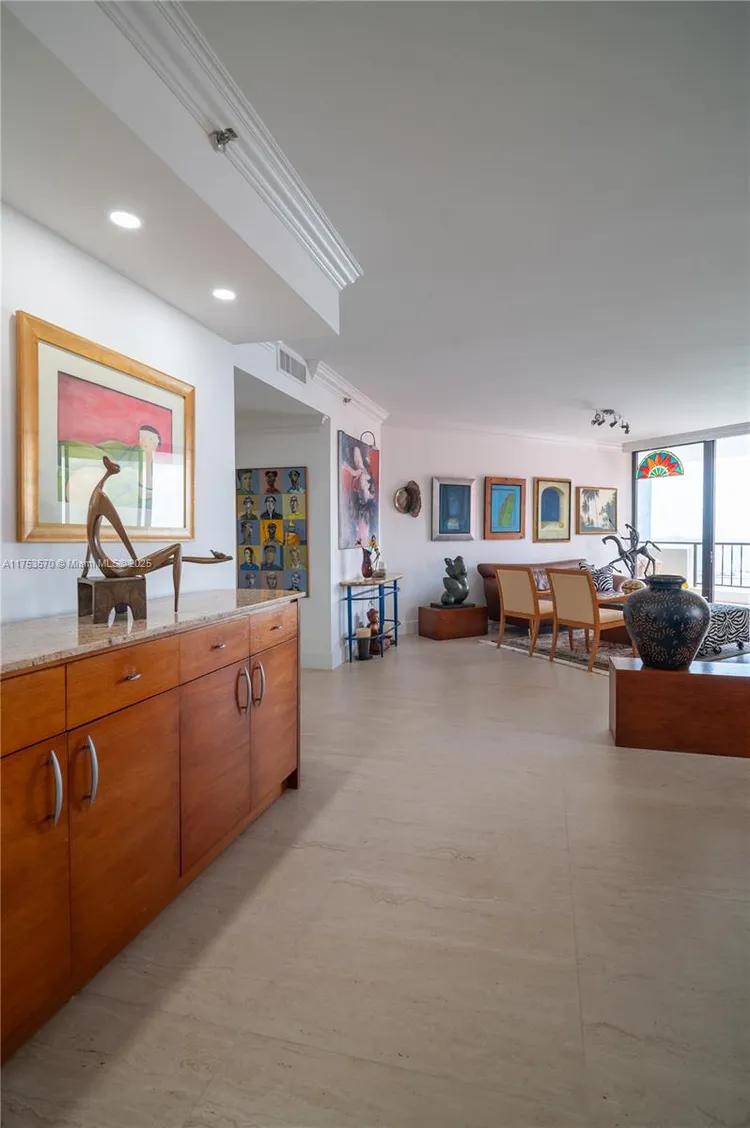 Villa Regina Condo #PH-105 image #16