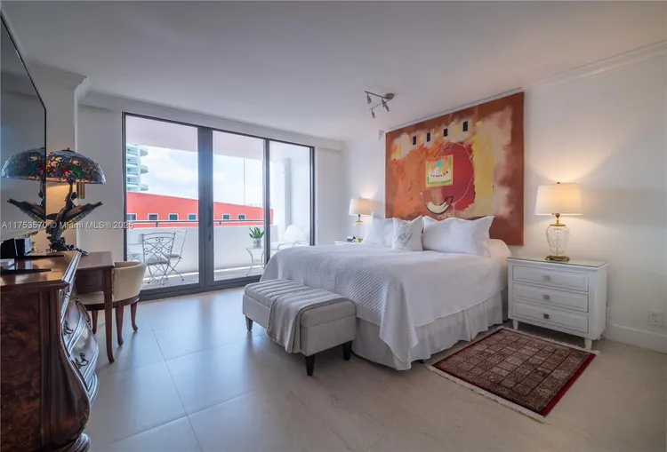 Villa Regina Condo #PH-105 image #28