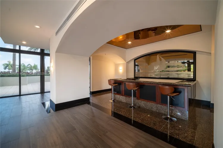 Villa Regina Condo #PH-105 image #50