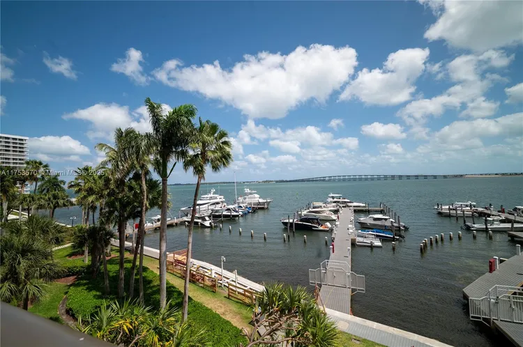 Villa Regina Condo #PH-105 image #66
