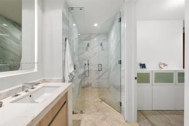 Park Grove Club Residences #506 image #19