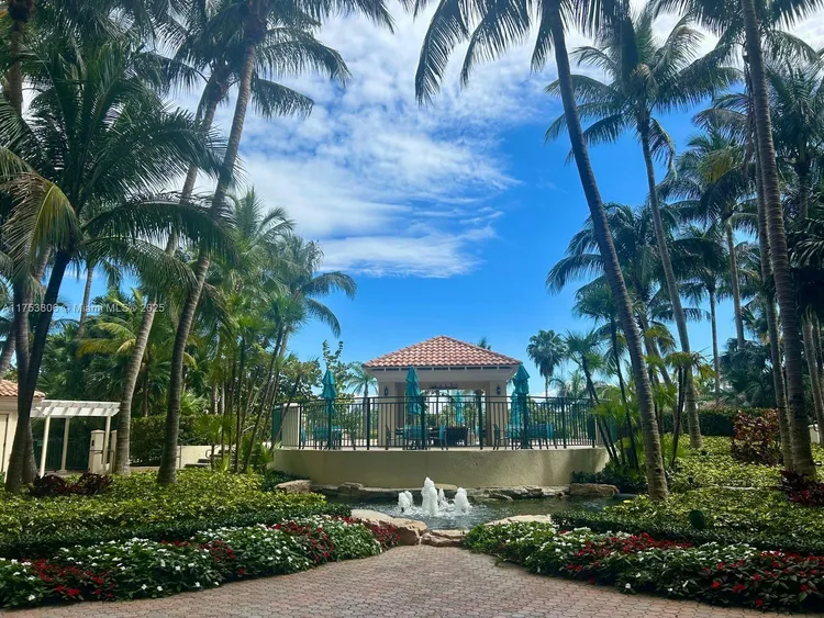 Turnberry on the Green #709 image #20