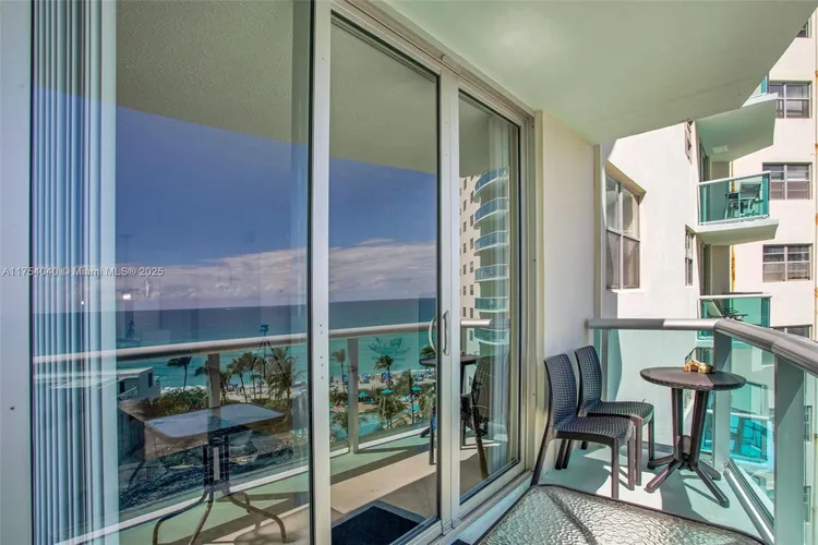 The Tides On Hollywood Beach #8M image #22