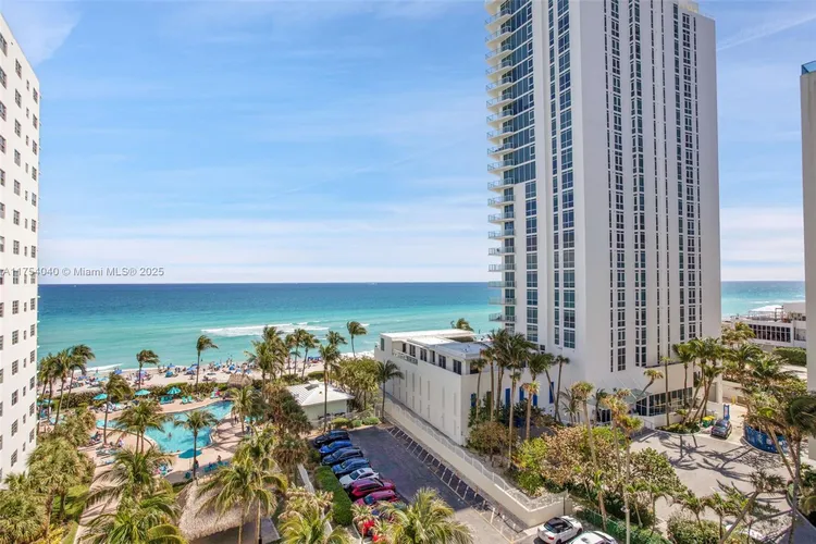 The Tides On Hollywood Beach #8M image #24