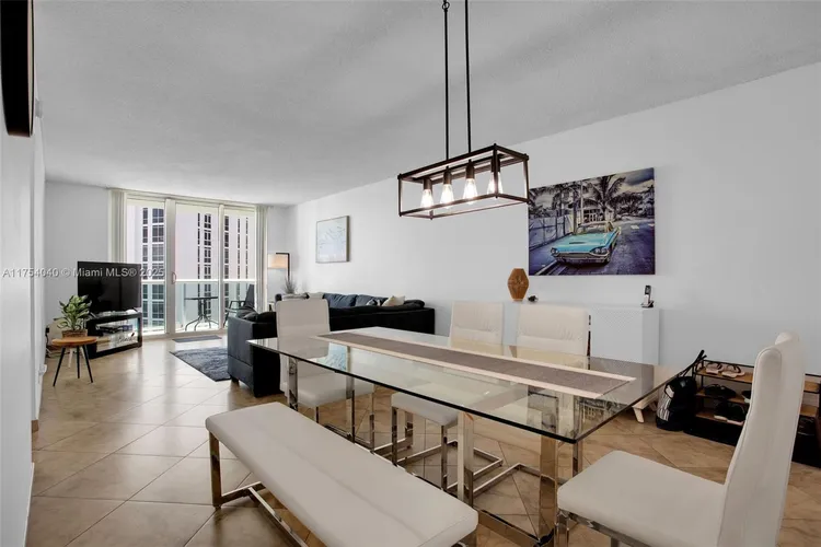 The Tides On Hollywood Beach #8M image #25