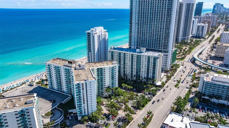 The Tides On Hollywood Beach #8M image #40