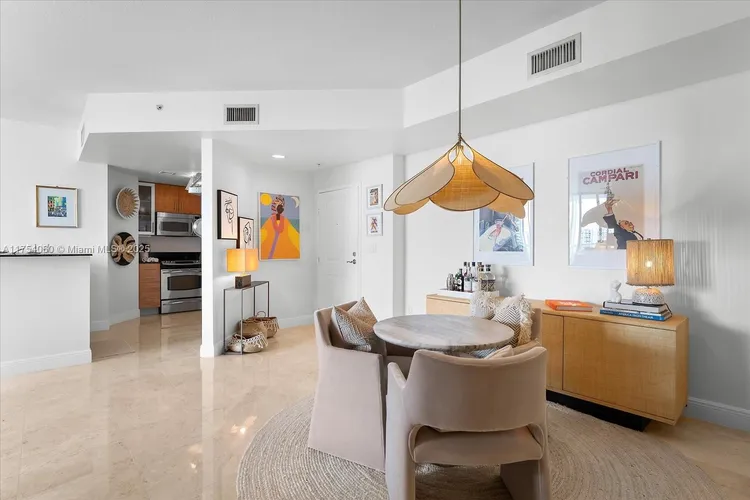 360 Condo #818 image #14