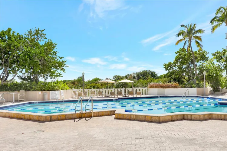 Towers of Key Biscayne #F903 image #35