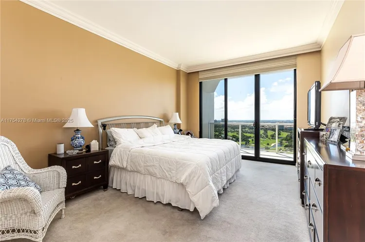 Hamptons West #PH3 image #14