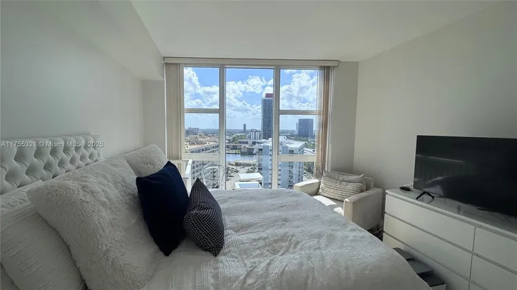 The Beach Club III #1510 image #28