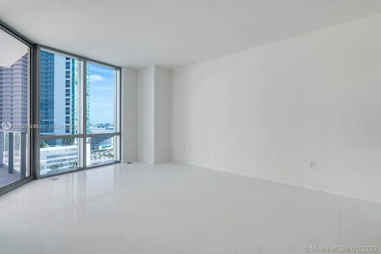 Paramount Miami Worldcenter #2305 image #35