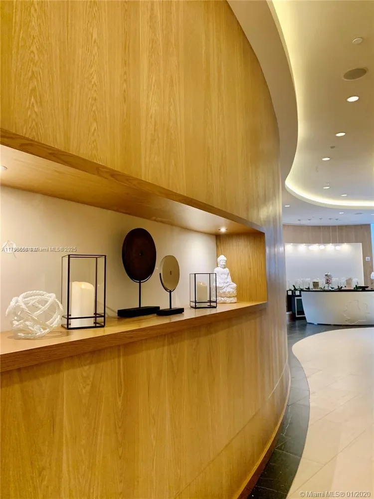 Paramount Miami Worldcenter #2305 image #44