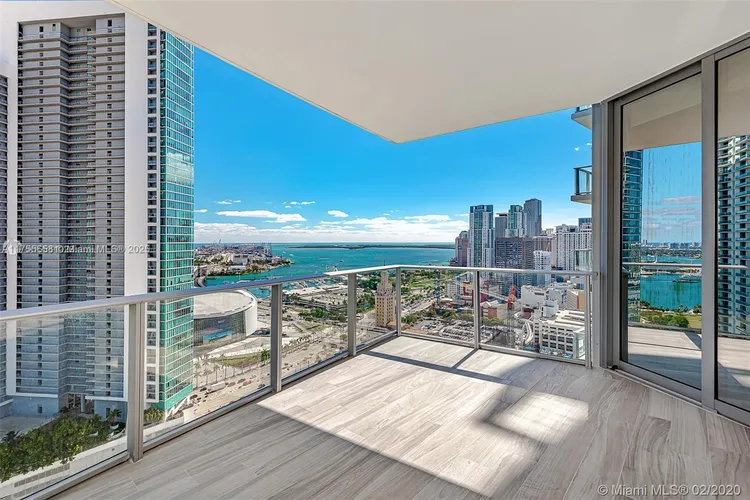 Paramount Miami Worldcenter #2305 image #51