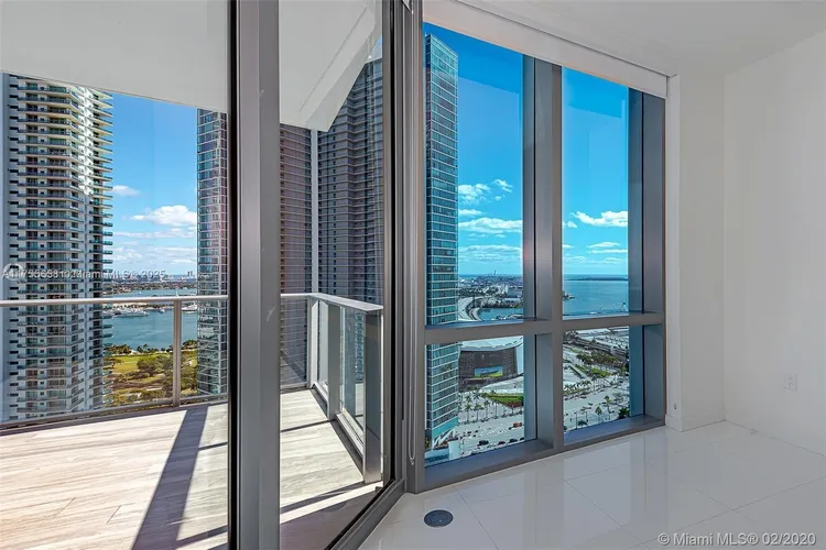 Paramount Miami Worldcenter #2305 image #56