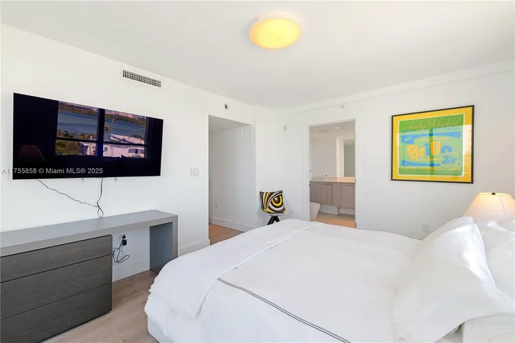 The Palms Residences #807 image #11