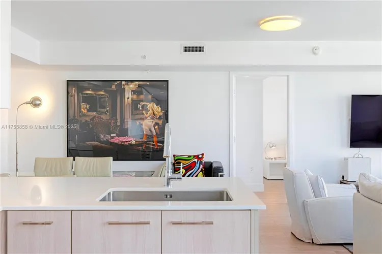 The Palms Residences #807 image #6