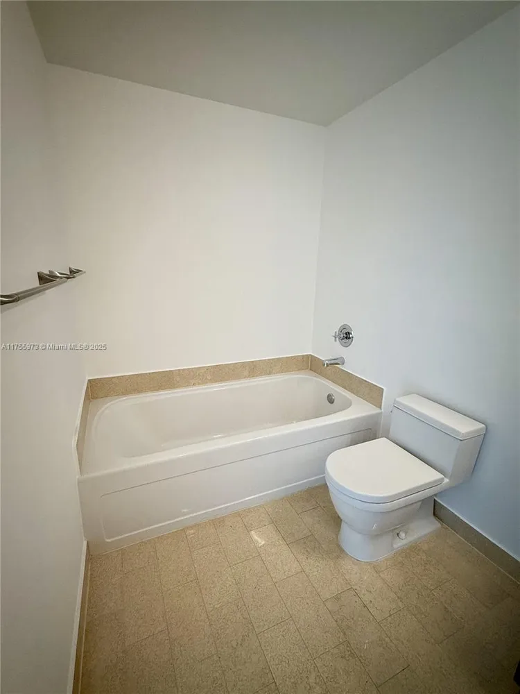 Axis #2724-N image #12