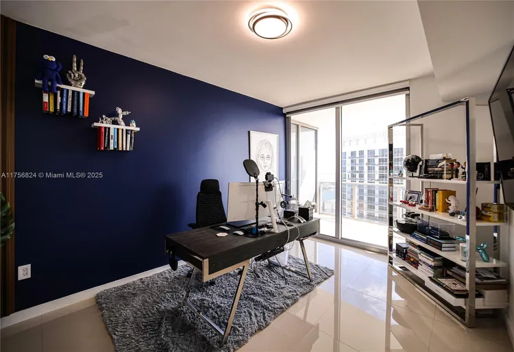 Aria on the Bay #5000 image #26